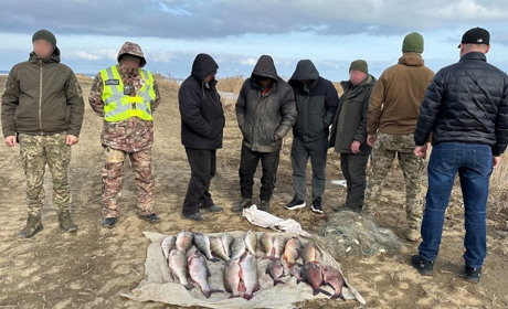 На Ізмаїльщині затримали браконьєрів із забороненими сітками