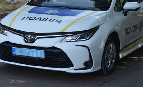 У Переяславі вантажівка зіткнулася з легковиком і покинула місце події, є постраждалі: поліція