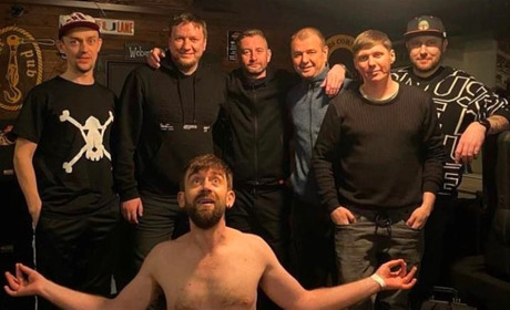 Зібрали мільйон гривень для ЗСУ: Олександр Сердюк про тур з “Жаданом та Собаками”