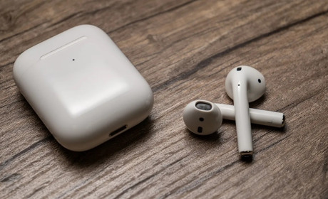 Apple AirPods: порівняння моделей