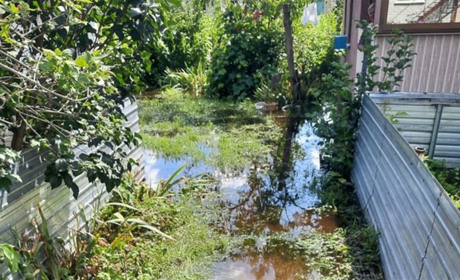 Підтоплення у Звягелі: за добу рятувальники відкачали 400 кубометрів води з п'яти домогосподарств