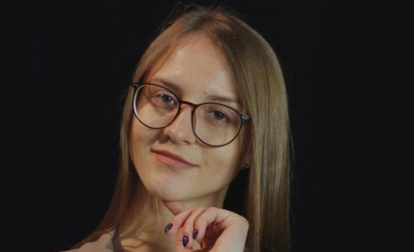 "Всьому можна навчитися”. Дарина Карабанова про любов до Долинської та успіхи, які присвячує татові
