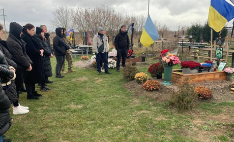 Сьогодні минають перші роковини загибелі Героя Максима Яроша: рідні та друзі вшанували його пам’ять