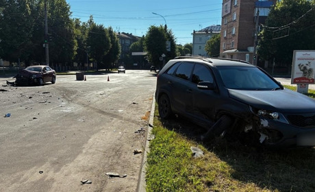 Зіткнення Chevrolet та KIA в Шостці: двоє пасажирів опинилися в лікарні