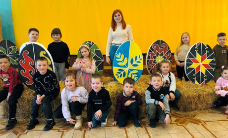 Великодні мотиви Переяславщини: інсталяції, фотозони, гостинці для ЗСУ, майстер-класи ФОТО