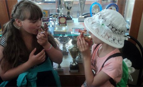 У Сватівському музеї зберігаються традиційні українські іграшки з глини