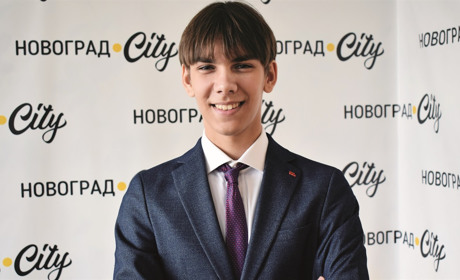 Артур Левків – переможець Всеукраїнської олімпіади, що об'їздив пів Європи та став президентом школи