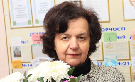 Святкує свій День народження знана у Ніжині педагогиня...