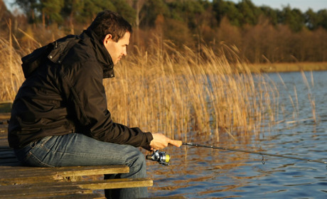 Нерестовий «термометр» та обмеження: як українцям рибалити з 1 квітня. Відео