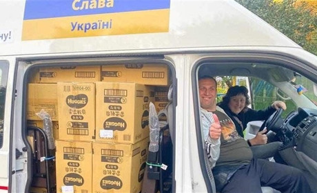 Можуть перевезти 10 людей з інвалідністю: Дрогобицьке товариство «Надія» отримало авто з підйомником