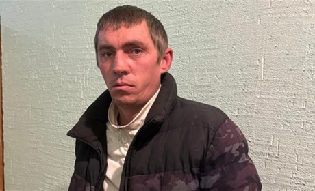 За вбивство матері жителю Лозової загрожує до 15 років ув’язнення