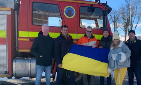 Село Клишки отримало сучасний пожежний автомобіль зі Швеції