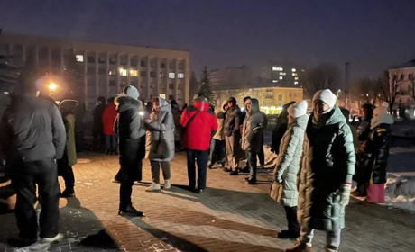 У Хмельницькому протестували проти відключень світла: поліція затримала чоловіка