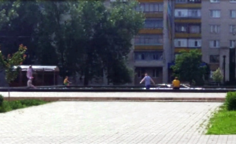 Дети купались в фонтане в Попасной: узнайте, опасно ли это!