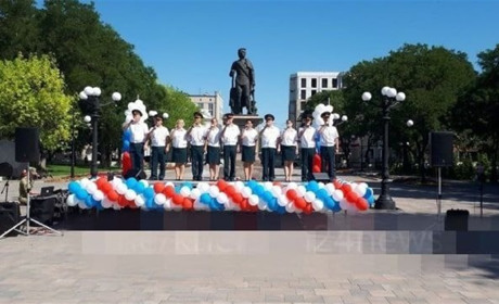 Гастролери з росії та гімн, вкрадений у Миколи Лисенка: як росіяни «святкували» день росії у Херсоні