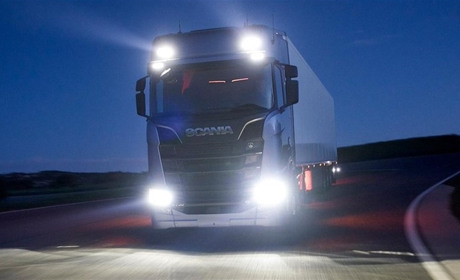 Поліція Білопілля шукає вантажівку та свідків смертельної аварії на «кобилі»: подробиці ДТП