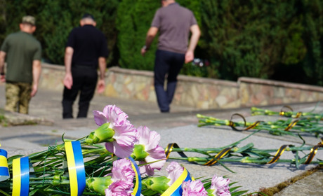 Сумна сторінка історії України: городоччани вшанували пам'ять загиблих у Другій світовій війні