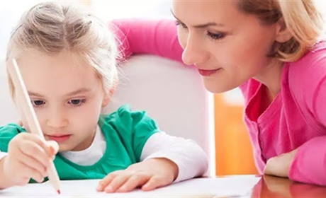 Ознаки розладу спектра аутизму у дитини та чим важливе раннє втручання у її розвиток