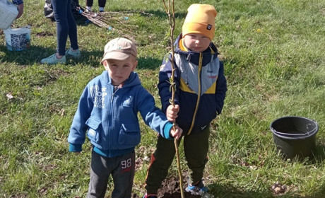Старокостянтинівщина. Новини воєнного часу. 2-8 травня. Про сад перемоги, допомогу та майстерню