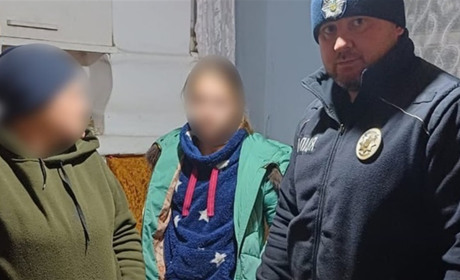 На Черкащині мати побила дочку та вигнала її з хати