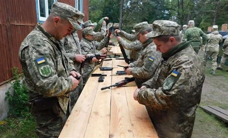 Бойовий резерв північних кордонів Полісся – як чоловіки навчаються бойовому мистецтву