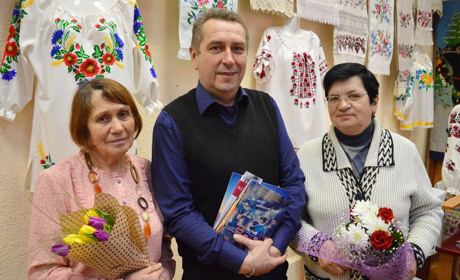 У Корюківці зустрілися три заслужених журналіста України: хто вони і що їх єднає між собою?