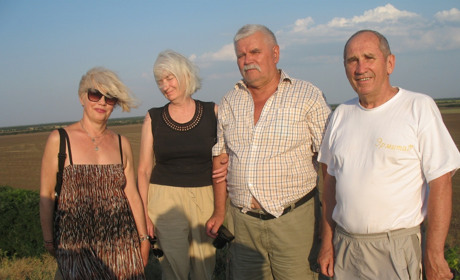 Провідні українські археологи побували на Сірогозщині: оглянули кургани Огуз і Курган