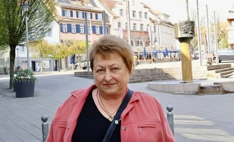 Історія про евакуацію та життя за кордоном мешканки селища Шевченка Надії Меркулової