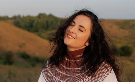 Анжела Петровна повертається додому. Історія блогерки, яка обрала Звягель серцем