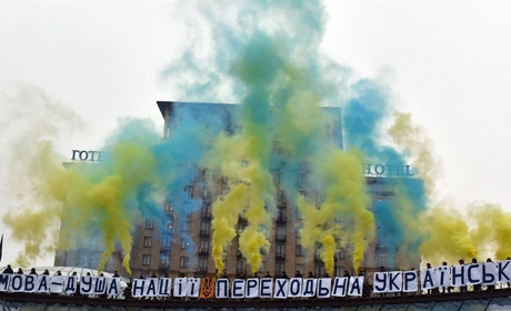 "Я та російськомовна з Донбасу". Пост жінки з Луганщини про українську мову "підірвав" соцмережу