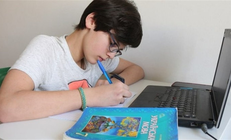 Продовження канікул і дистанційка