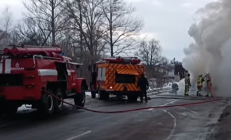 29 грудня в Білопіллі загорілося авто: в чому причина
