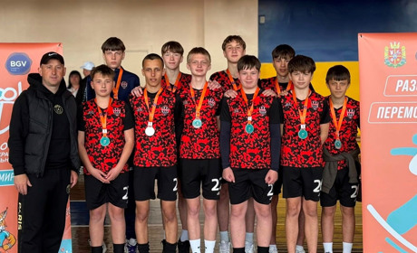 Золото, срібло, бронза: звягельські школярі підкорили обласний етап "Пліч-о-пліч" з масового футболу