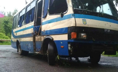 Автобус Біляївка-Теплодар злетів у посадку: водій не тримав кермо. Пасажири просять його замінити