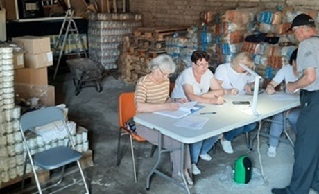 Дворічани, які евакуювалися з громади, отримали 1200 продуктових наборів