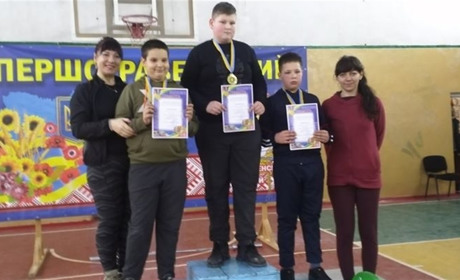 Перше — серед юнаків, друге — серед дівчат: спортсмени здобули перемогу на чемпіонаті