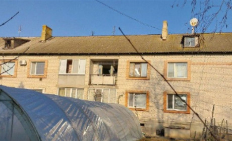 Жителі Каховки готують їсти у дворах: місто без електроенергії, газу, зв'язку і води