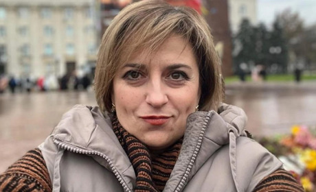 Херсонській журналістці, яка пережила полон росіян, призначили стипендію Президента