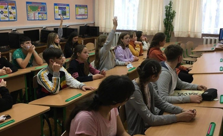 Понад 800 учнів з числа ВПО долучилися до дистанційного навчання у школах Червоноградщини