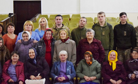 В Успенівському клубі дали концерт до свят 