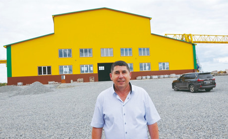 Вода і камінь точить, або Як у каменярні ПАП «Дзвін» на Чортківщині із каменю роблять всілякі дива