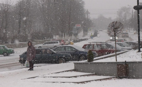 Комунальники просять городоччан без нагальної потреби не виходити з дому