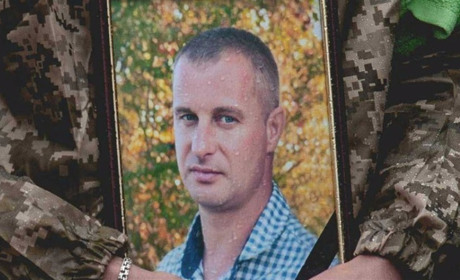 Захисник Віталій Дворнік після оборони Ніжина до останнього подиху стримував ворога на Миколаївщині