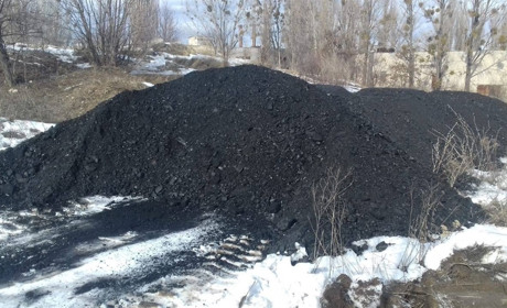 Незаконний видобуток вугілля в селищі Нижнє: слідчі оголосили підозру групі осіб