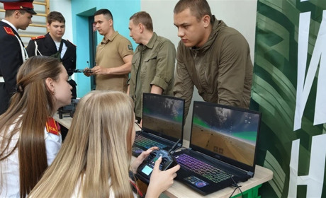 Окупанти вербують молодь на ТОТ до підрозділів БпЛА