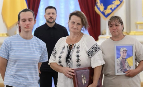 Родині Героя України Павла Лисиці з Барської громади вручили орден «Золота Зірка»