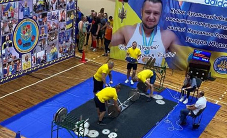 У Попасній відбулися відразу два обласних чемпіонати з класичного пауерліфтингу 