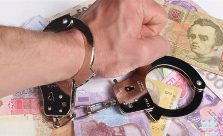 Засудили смілянина, який викрав банківську картку та скоїв крадіжку коштів