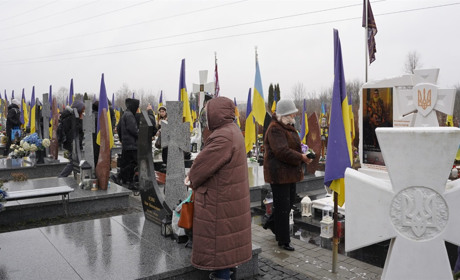 Поминальні дні 2026: розклад маршруток на кладовища Дрогобича, Трускавця і Стебника