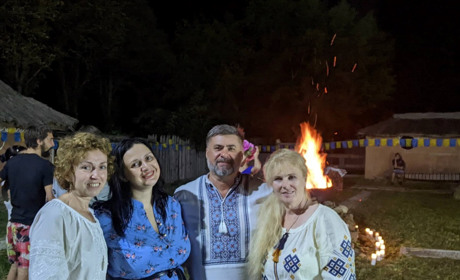 Символічний «Вогонь Трипілля» запалили в "Буковинській Трої" у Реваківцях